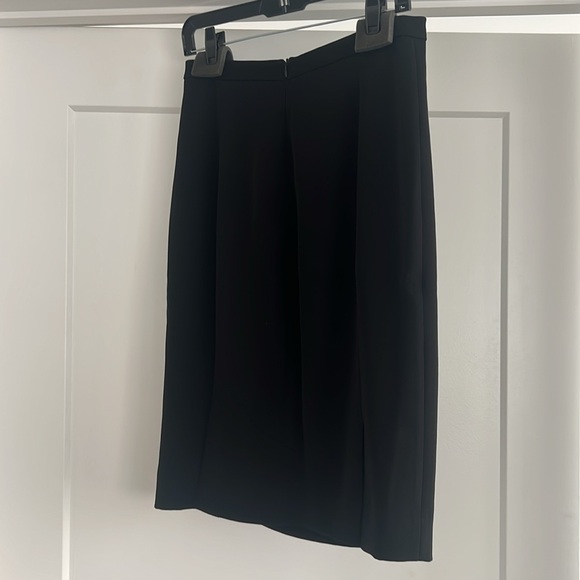 M.M. LaFleur Black Pencil Skirt 8 - Picture 2 of 4